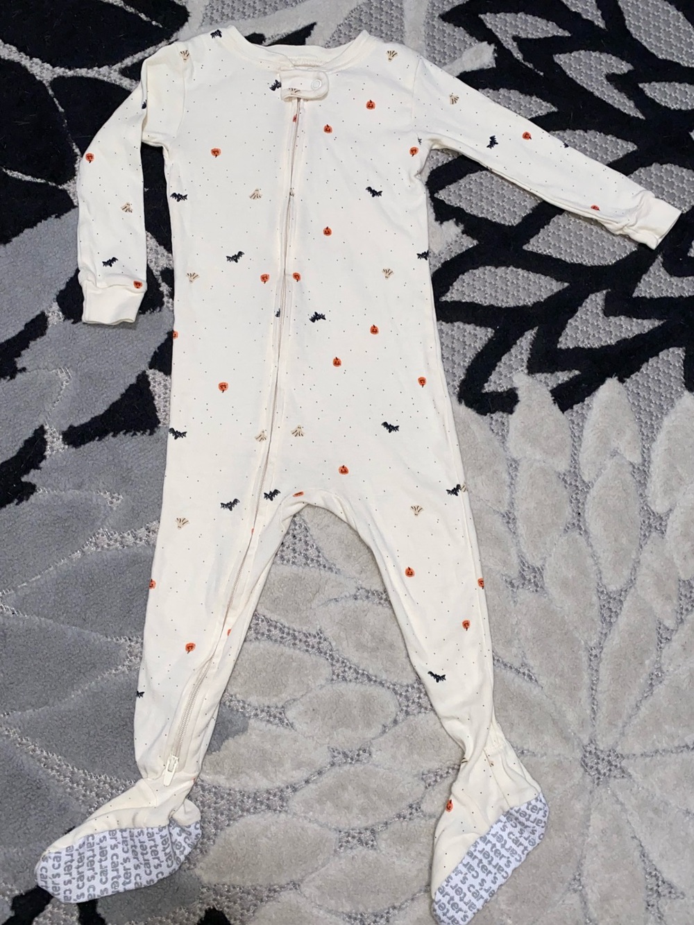Carter’s Baby Halloween Footed Pajamas Pumpkins Bats & Ghosts 18 Months